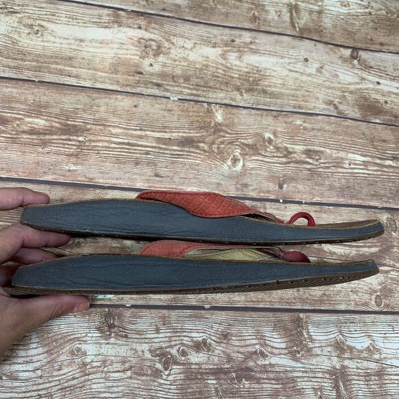 OluKai Pua Brown Red Leather Flat Flip Flop Sandals - Women's Size 8 US / 38 EU - Picture 2 of 10